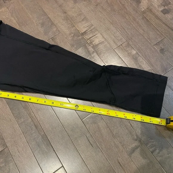 Lululemon Pace Rival Crop - Picture 7 of 9